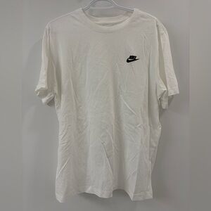The Nike Tee - White - Large